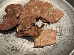 -山川小町·极番烧肉(新地假日广场店)