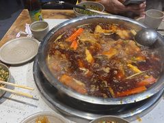 -肖肖酸萝卜鱼火锅(总店)