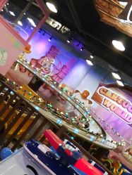 -卡通尼乐园(五彩世界店)