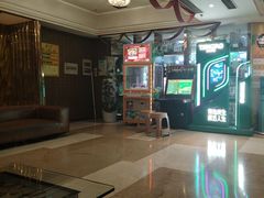 -嘉年华KTV(人民路店)