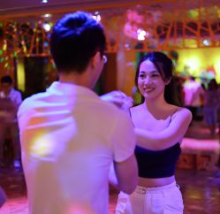 -HOT SALSA舞蹈俱乐部