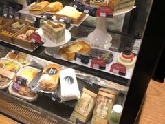 面包甜点陈列柜-星巴克(北京长安商场店)