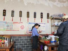 -肖娭毑老面馆(自然岭路店)