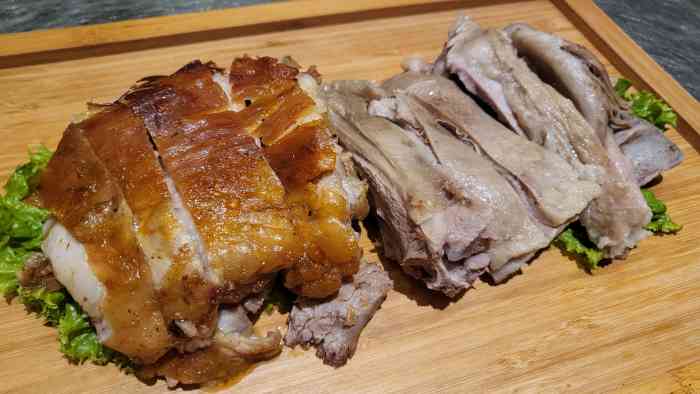 阿西娅羊羔肉(大沙坪店)-"去大西北吃了第1顿饭.首先这个交通特别方.