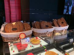 -Salon de The de Joel Robuchon(外滩18号店)
