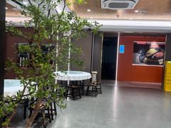 -阿瓦山寨·湘菜现炒·剁椒鱼头王(咸阳总店)
