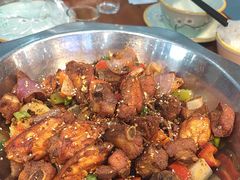 -休记光头香辣蟹干锅(绵竹店)