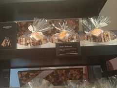 -Laderach 莱德拉(上海环贸iapm店)