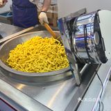 烘培工厂店，就在明瓦廊
