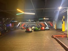 -极限PLAY运动娱乐新世界·团建派对潮玩休闲馆·室内蹦极高空游乐园