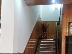 -芦茨金富饭庄·25年老字号·专做稻草鸡