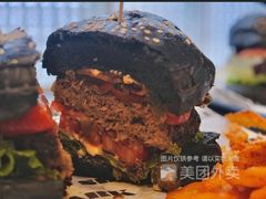 愤怒的公牛-shark burger·鲨鱼汉堡(交子大道店)
