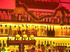 -Mx.cocktail bar