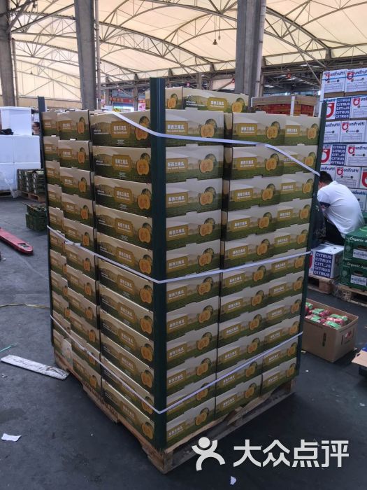 水果礼盒定制：一份满满的关爱与创意