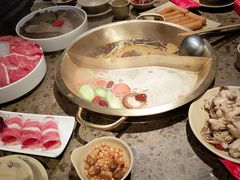 红白鸳鸯锅-小龙坎火锅(湖滨银泰in77店)