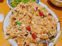 -包整·丝娃娃(一览甲秀楼风景店)