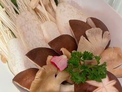 -左庭右院鲜牛肉火锅(七宝领展广场店)