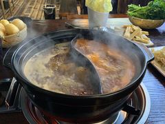 -陆记牛庄·碳锅龙虾烧烤(爱上花园店)