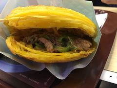 黄金青椒肉夹馍-魏家凉皮(北京南站店)