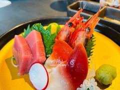 -铭牛烧肉·和牛海鲜自助(高新月牙湖店)