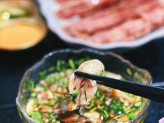 -何妹湿辣牛肉·粤式烧烤砂煲(桂雅路店)