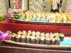 -四囍码头海鲜烧烤自助火锅(外滩南京东路悦荟广场店)