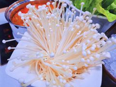 -魔法帽酱料牛肉小火锅(米兰店)