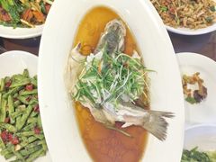 -潇湘华天大酒店-湘·悦美食街(芙蓉中路店)