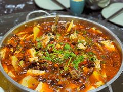 香辣鱼-褒河栈道渔庄(建工路总店)