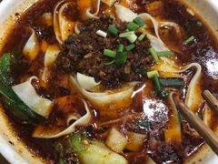 -雷祖芳老妈蹄花店