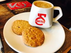 -HIGH FIVE哈福手工汉堡(桂林路店)