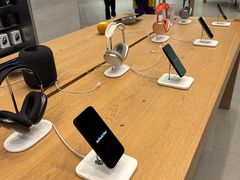 -Apple零售店(华贸购物中心店)