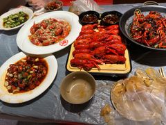 -肥肥虾庄·金牌油焖大虾(东湖欢乐谷店)