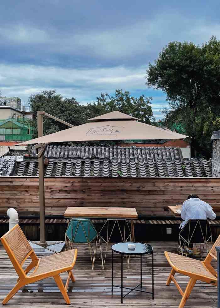 候鸟咖啡(南锣店)-""一风三日吹倒山,白浪高于瓦官阁"—李白.