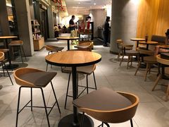大堂-星巴克(珠海仁恒滨海中心店)