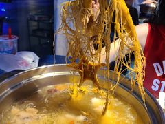 -千岛蚝高压锅生蚝·人参火锅(白云万达店)