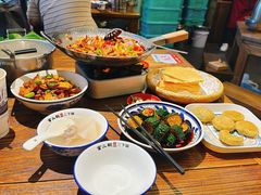-富正毅三下锅·湘西韵味(天门山索道店)