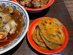 -爆炸头阿姨小四川正宗川味小吃(无任何分店)