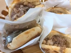-闫家驴肉老店(华电一校店)