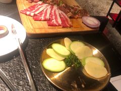 -嘿嘟嘟·肋条烧肉放题(爱融荟城店)