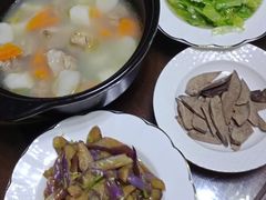 -爱的果实月嫂育婴师(世纪东方店)