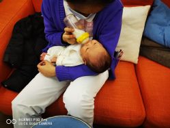 -爱瑞馨母婴护理中心·月嫂育儿嫂