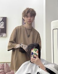 -V8潮牌·接发烫染连锁