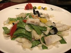 -龙悦湾酒家·八阵鱼生·渔人码头店