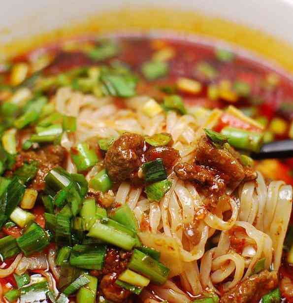 刘记刀削面(湘潭道店)-"点的外卖,茄子肉丁面和煎蛋.价格比较便宜.