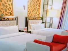 -喜鹊愉家酒店(郑州曼哈顿博览中心地铁站店)