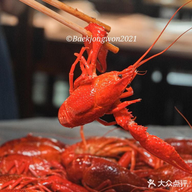 武汉美食分享 | 油焖大虾哪家强? 反正我只吃肥肥虾庄!