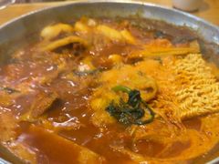 -喇喇排骨火锅·传统韩式脊骨汤(望京西园总店)
