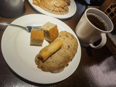 -卡普里披萨·牛扒·下午茶