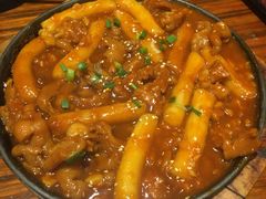 无骨鸡爪炒年糕-麻喜大